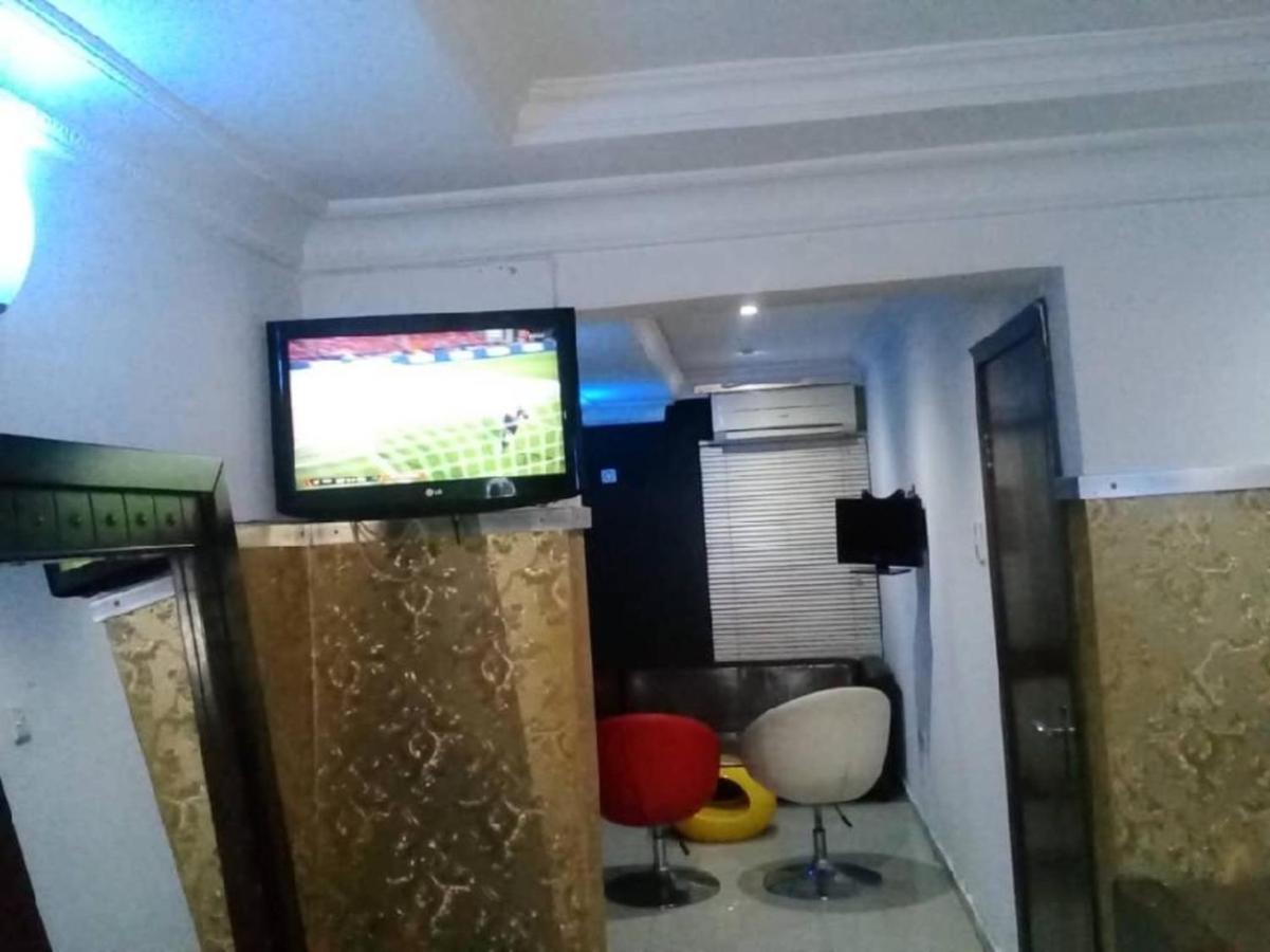 Theodawn Hotels @ Suite 29 Ikeja Dış mekan fotoğraf