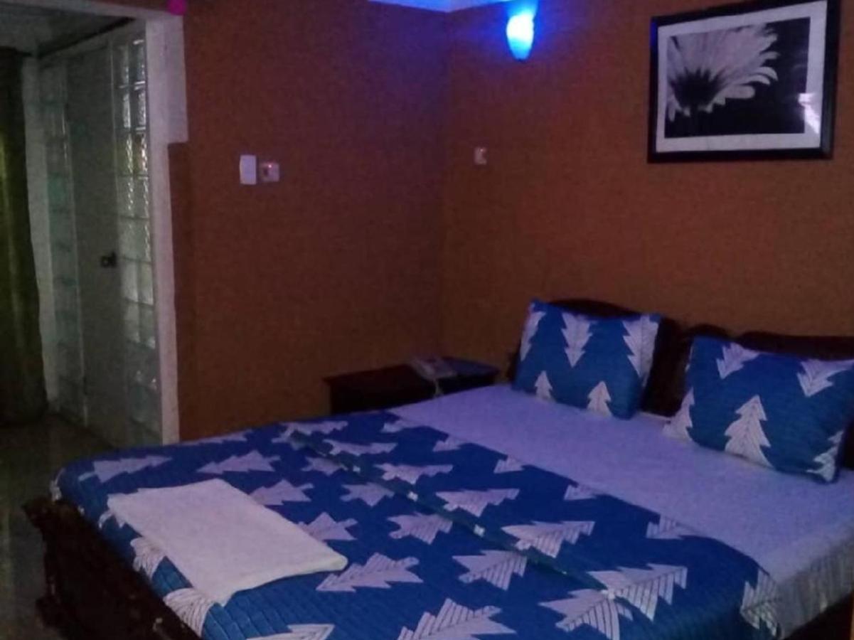 Theodawn Hotels @ Suite 29 Ikeja Dış mekan fotoğraf