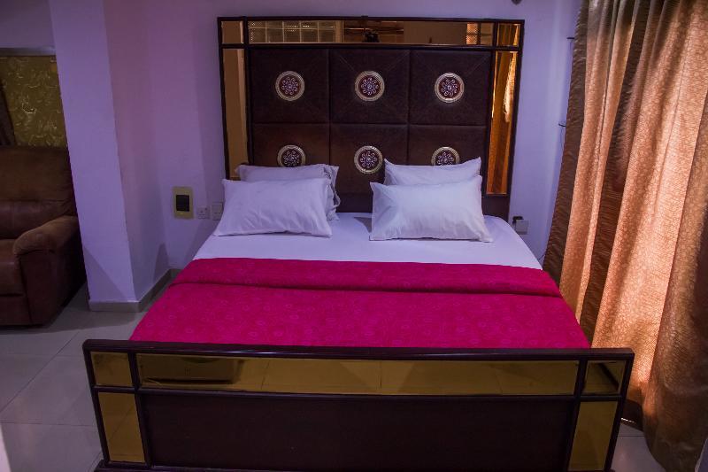 Theodawn Hotels @ Suite 29 Ikeja Dış mekan fotoğraf