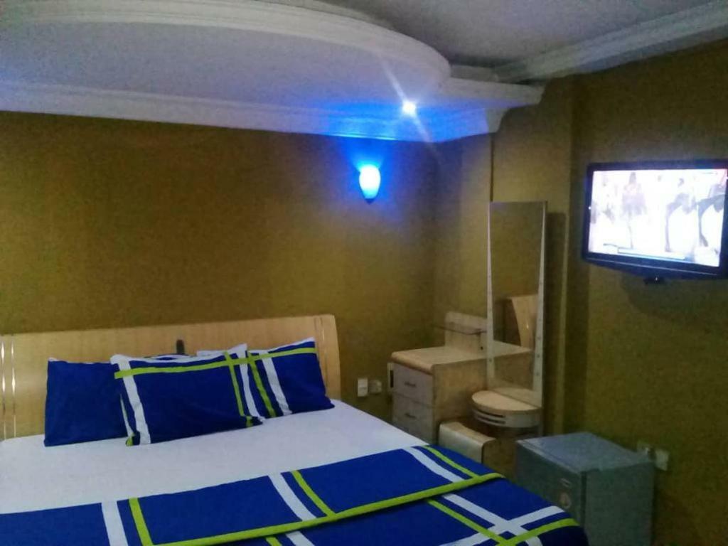 Theodawn Hotels @ Suite 29 Ikeja Dış mekan fotoğraf