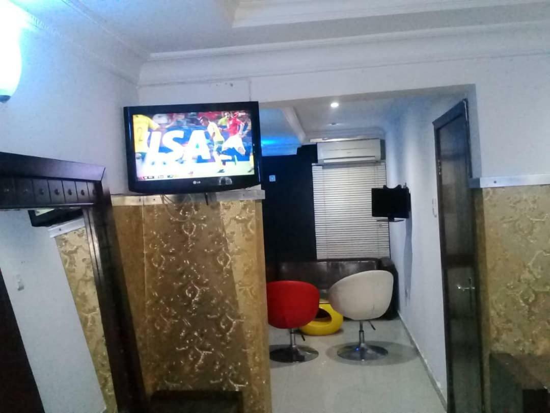 Theodawn Hotels @ Suite 29 Ikeja Dış mekan fotoğraf